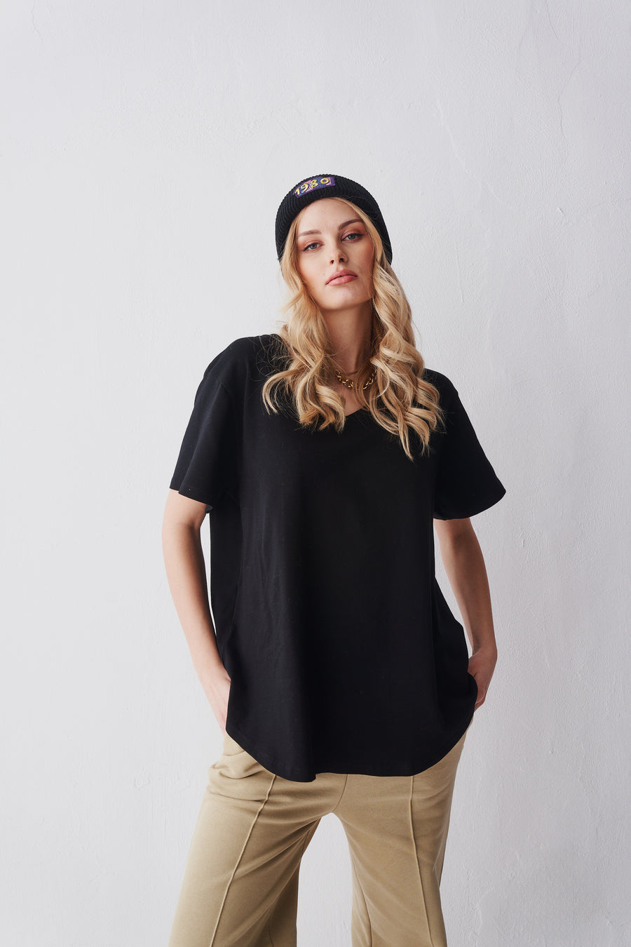 T-Shirt Oversize V Czarny